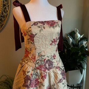 Francesca's Collections Floral Dress Cream and Pink